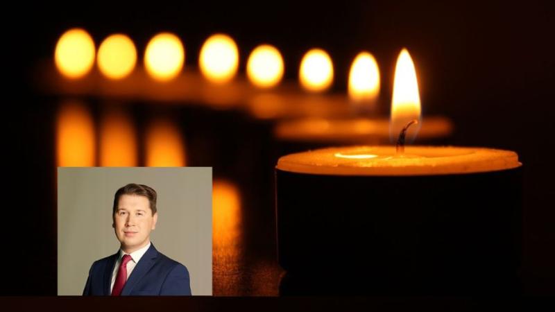 Candles with Paul Reilly inset